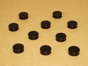 magnes 34x12,5mm kolor czarny 10szt.